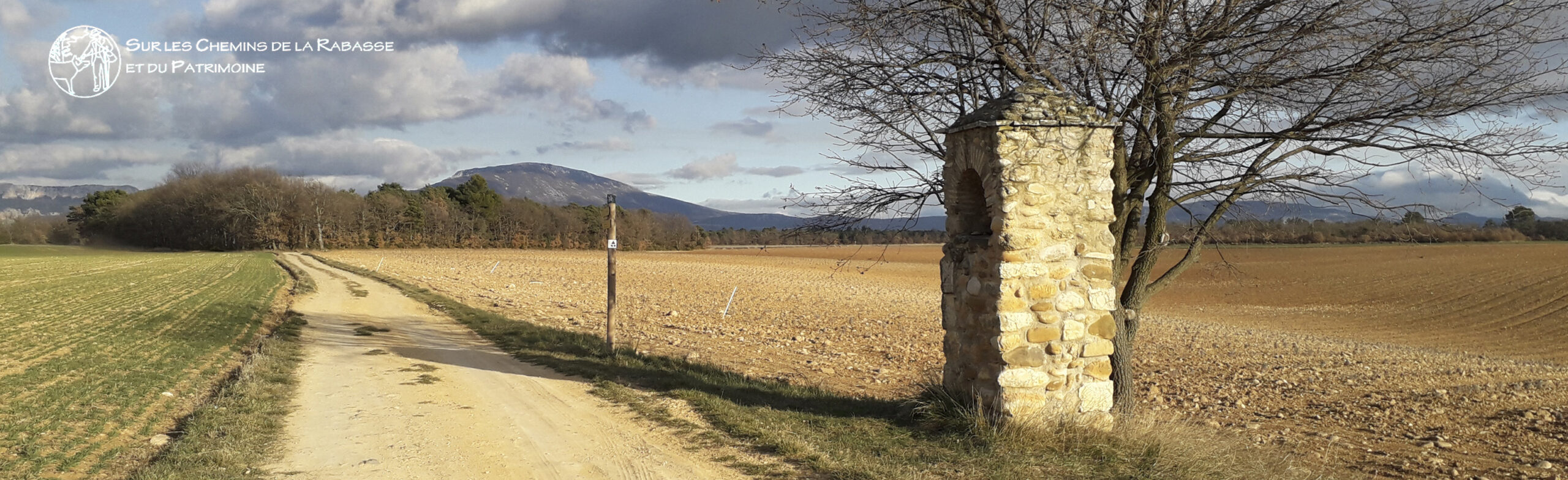 vue de l'oratoire de Montagnac-Montpezat
